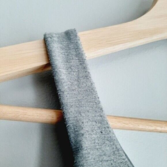 LULULEMON Tank Top Built-in-Bra Strappy Back Sz 8 Flawed - Picture 5 of 12